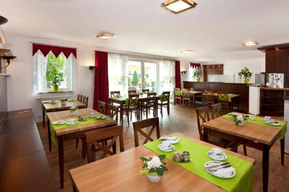 Wein-Traeume Hotel Thüngersheim Екстериор снимка
