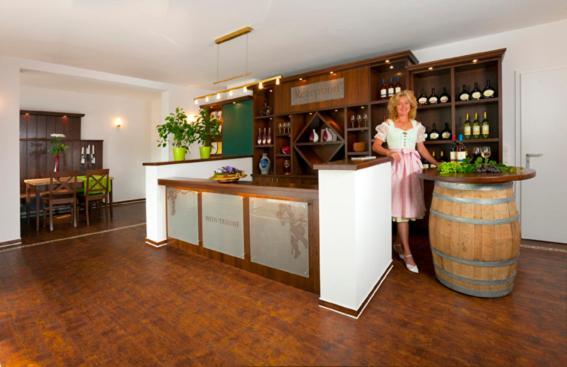 Wein-Traeume Hotel Thüngersheim Екстериор снимка