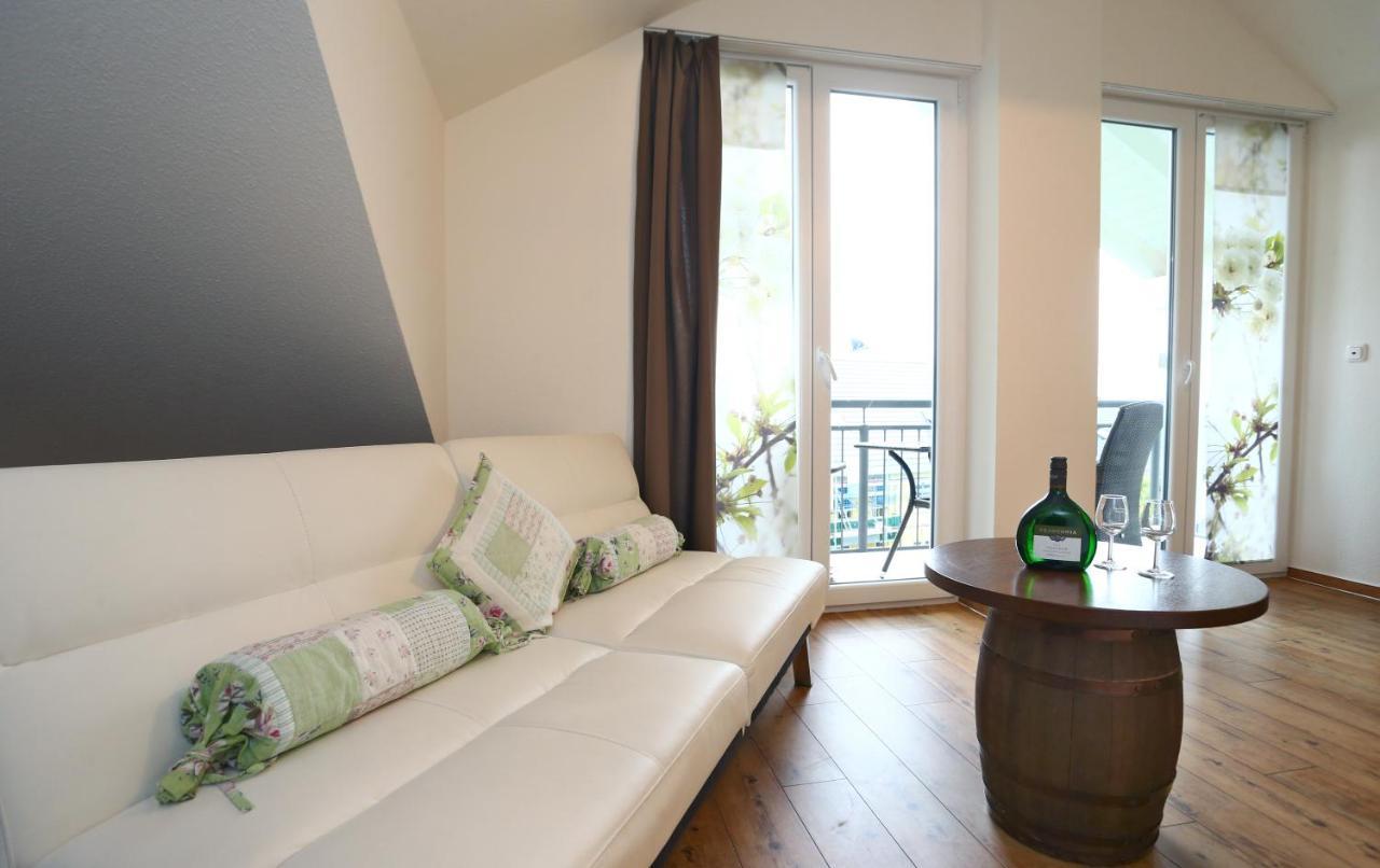 Wein-Traeume Hotel Thüngersheim Екстериор снимка